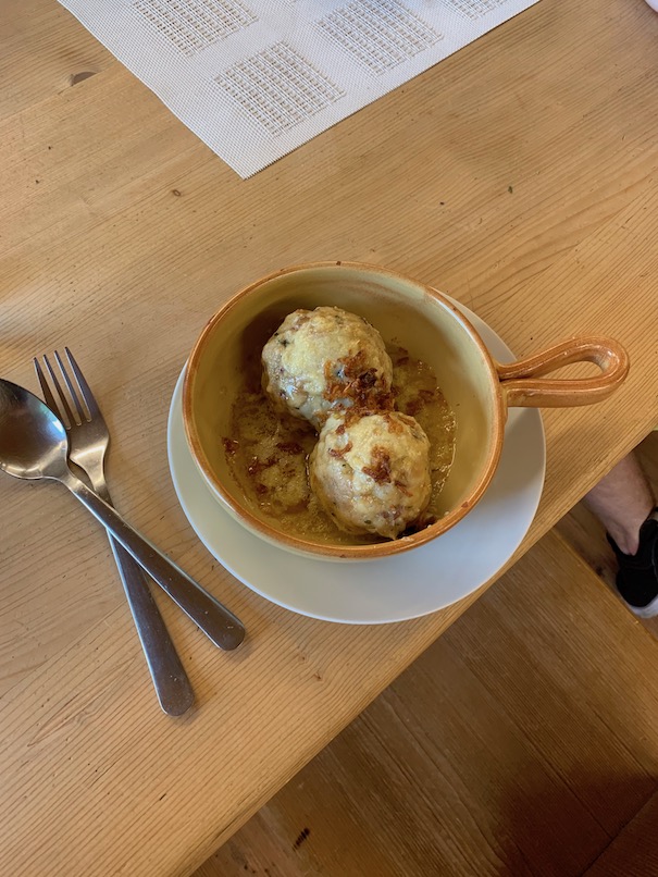 A_Vorarlberg_Andelsbuch_Käsehaus_Käseknödel A_Vorarlberg_Andelsbuch_Käsehaus_Käseknödel